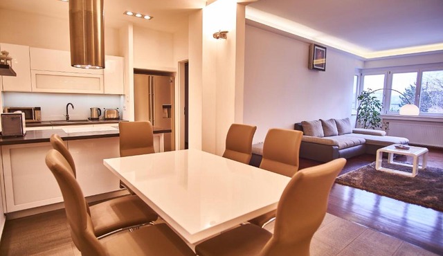 Alpha Residence