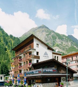 Alpine B&B including summercard