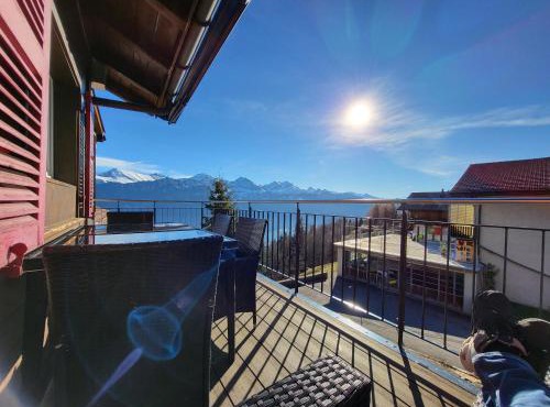 Alpine Balcony 4-Room apartment