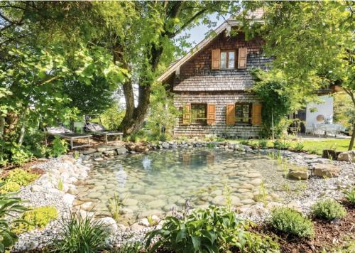 Alpine Boutique Chalet with Sauna near Salzburg