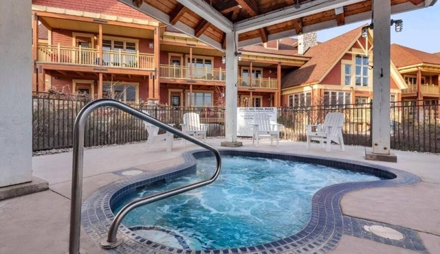 Alpine Fun Escape w/Heated Seasonal Pool, Hot Tubs & Year-Round Recreation