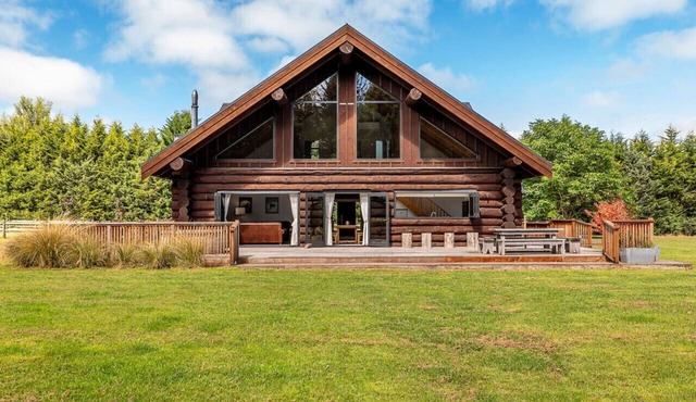 Alpine Ranch - NZ Log Cabin