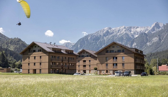 Alpine Retreat with Mountain Views