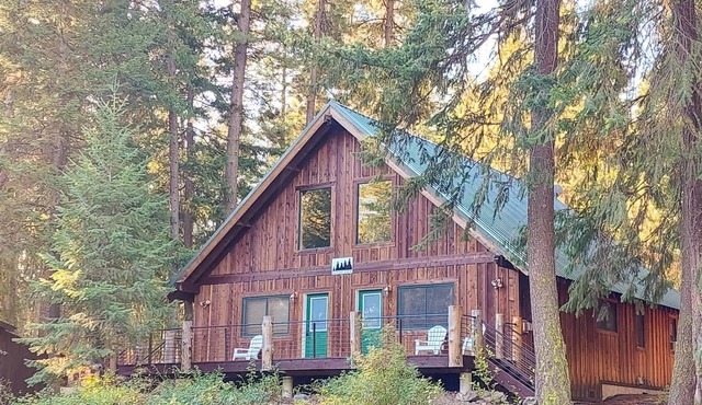 Alpine View Cabin - duplex unit B w/queen bedroom