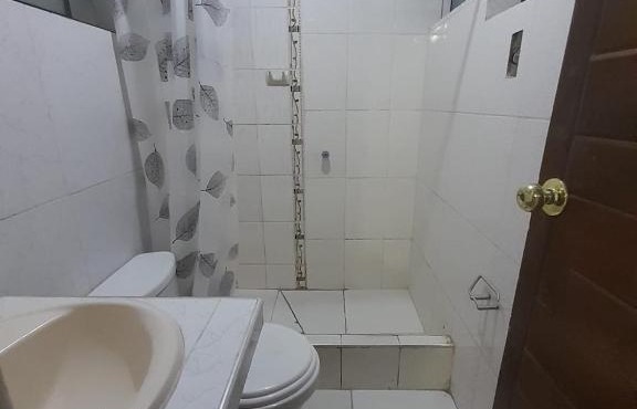 Alquilo Cuarto Av Bertello (3 Cdras Tottus Av Canta Callao)