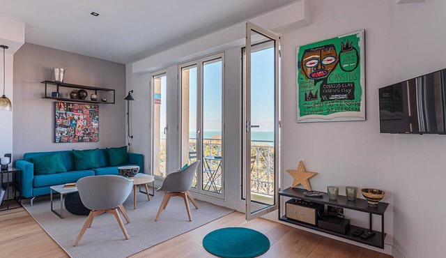 ALTAYA Apt with balcony and sea view in Biarritz