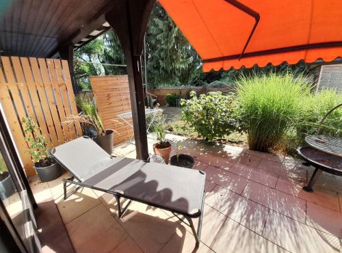 Alte Villa mit Terrasse