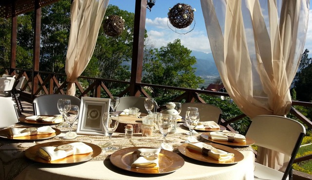 Altocerro Villas Hotel & Camping