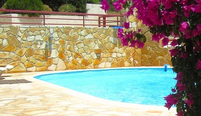 Amalia Residences