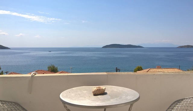 AMARANTHOS SKIATHOS VIEW
