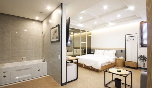 Amare Hotel