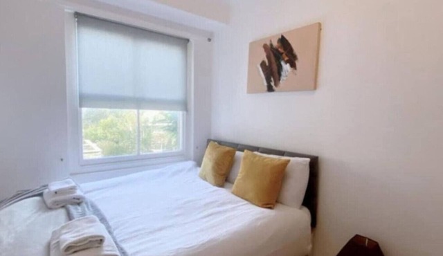Amazing 2-Bedroom Apartment With AC In Vibrant London