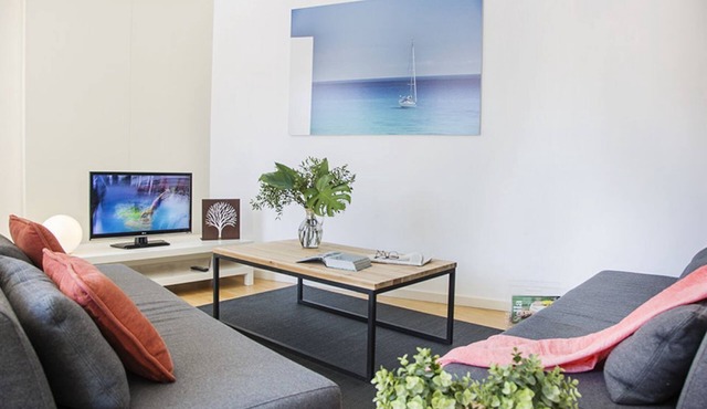 Amazing 2 bedrooms front of the Beach