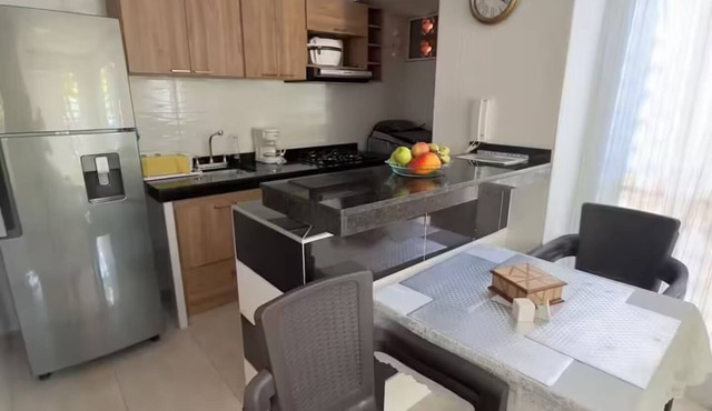 Amazing 3Bed/2Bath Condo w/AC & pool in Cali South