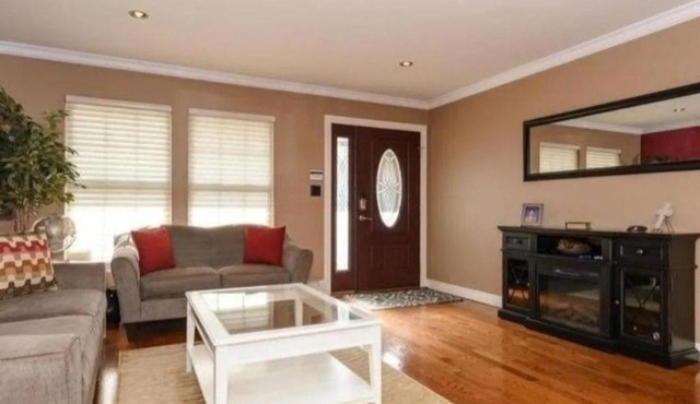 Amazing 4 Bedroom In Franklin Square New York