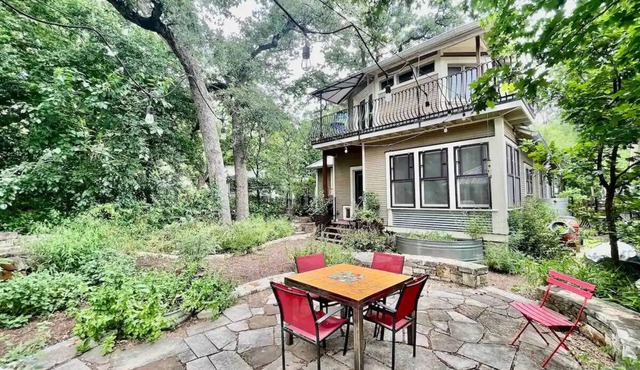 Amazing and Unique Spacious 3bd in Hyde Park