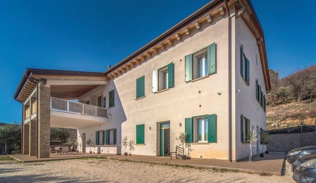 Amazing Apartment in Valnogaredo With 3 Bedrooms, Wifi and Outdoor Swimming Pool