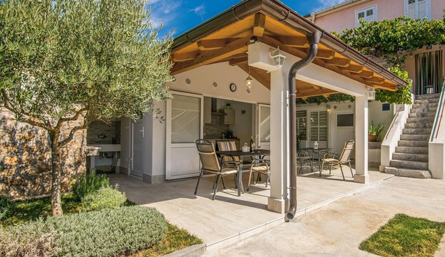 Amazing apartment in Krk with WiFi