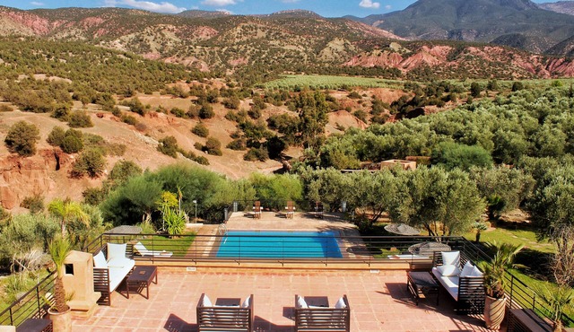 Amazing "beldi-chic" villa with swimming pool & breathtaking view!