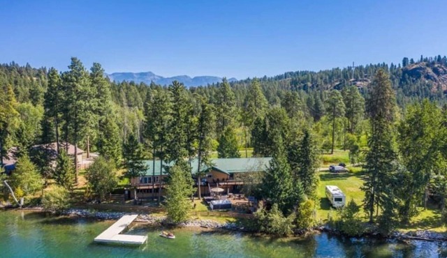 Amazing Flathead River Location Gunner River Lodge