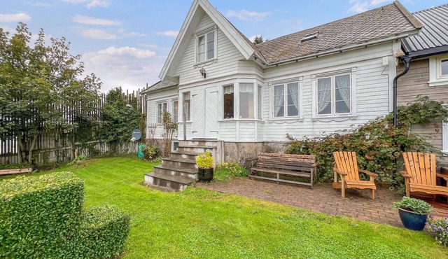 Amazing home in Vanse with house sea view