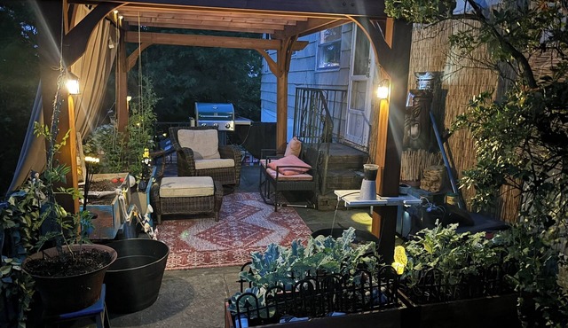 Amazing Large Private Studio!+