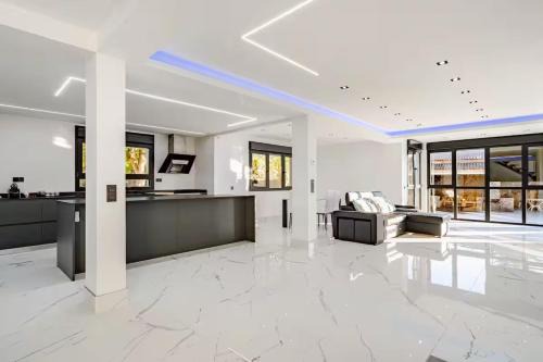 Amazing Luxury Villa