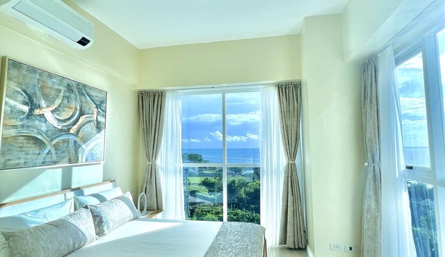 Amazing Oceanview 1BR Condo
