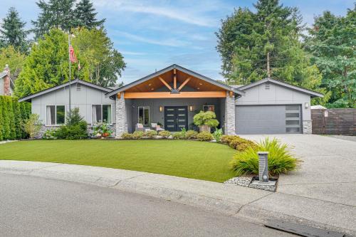 Amazing Outdoor Space! Everett Escape w/Hot Tub
