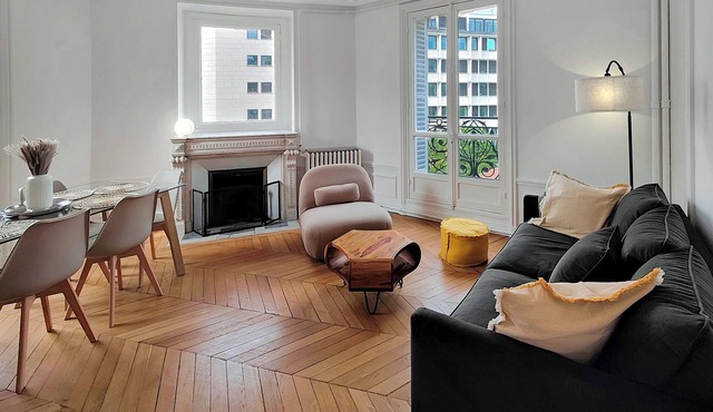 Amazing refurbished flat in Paris V