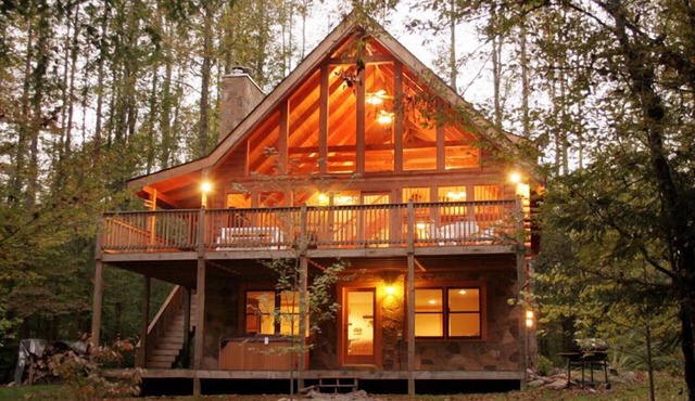 Amazing River Retreat | Riverfront, Pets, Hot Tub