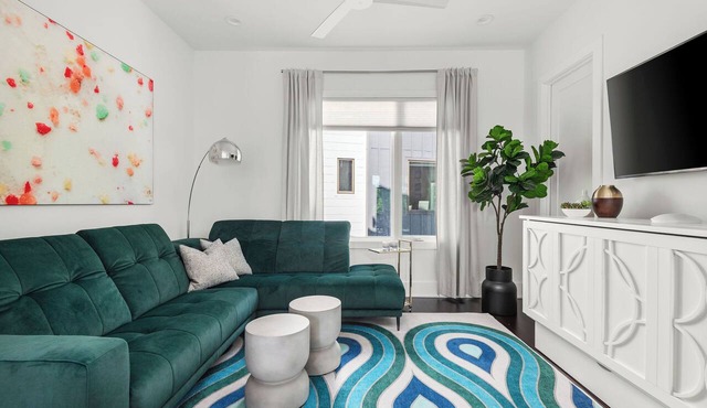 Amazing Rooftop Home walk to 12S 4th night FREE