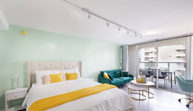 Amazing Studio Unit in the [Center of Waikiki]