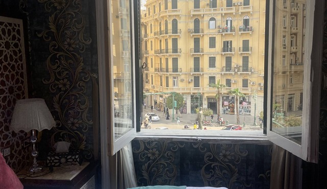 Amazing view of city center for private deluxe single room.free Wi-Fi