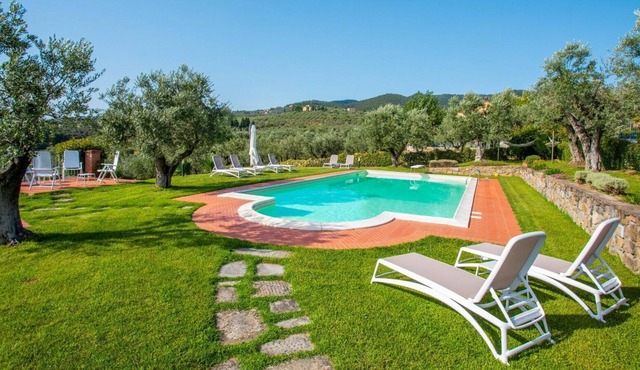 Amazing Villa with pool in Vinci close to Leonardo's house.