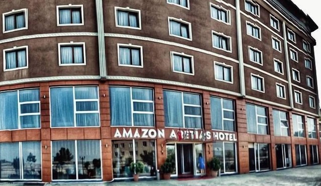 Amazon Aretias Hotel