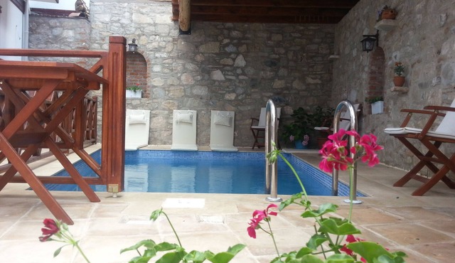 Amazon Petite Palace