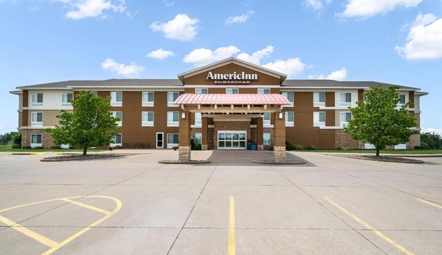 AmericInn by Wyndham Fairfield