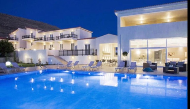 Ammos Suites