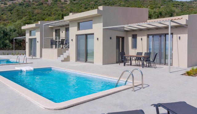 ammouso sun suites