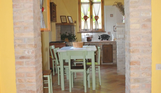 Among the hills of the wine, in one of the most beautiful villages in Italy and the sea
