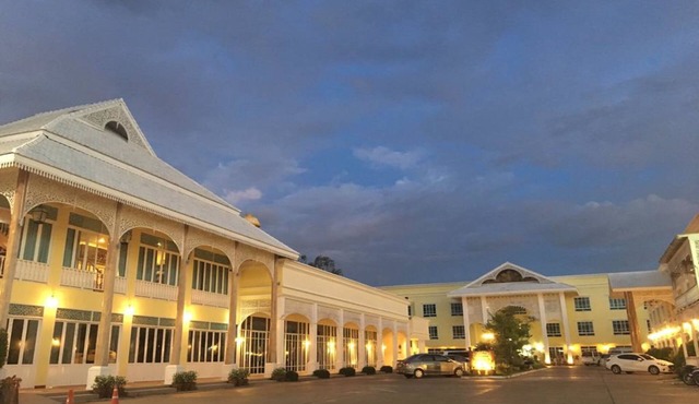 Amonruk Hotel 2