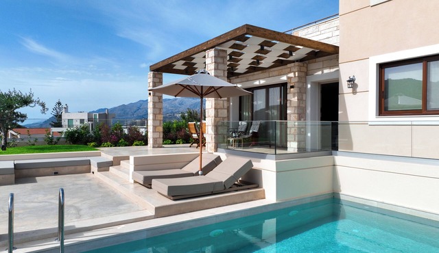 Amorelia Casa-Elegant Pool villa in South Crete