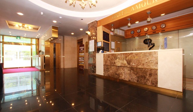 Amour Hotel