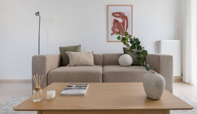 Ample 3BR Apartment II in Marousi