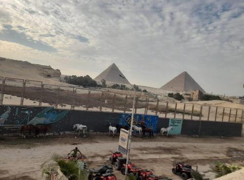 AMUN Pyramids Inn