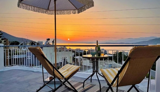 An hour from central Athens, 2 bedroom house. Salamina