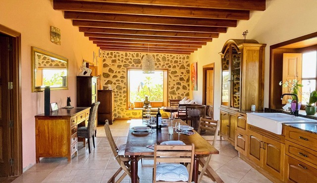 "An oasis by the sea" Canarian finca for nature, watersports & animal lovers