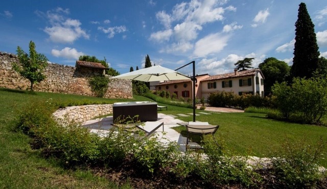 an oasis of relaxation in the quiet of Valpantena
