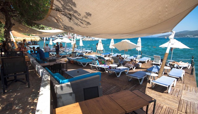 Anar Hotel